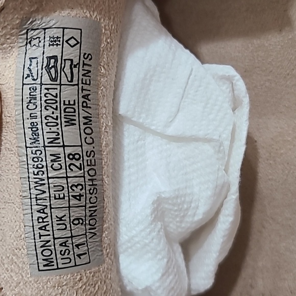 Vionic Tan Flats Moccasin-Style Loafers NWOB - Picture 7 of 7